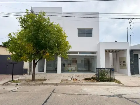 VENTA/DPTO CÉNTRICO/ MONOAMBIENTE/CON SERVICIOS