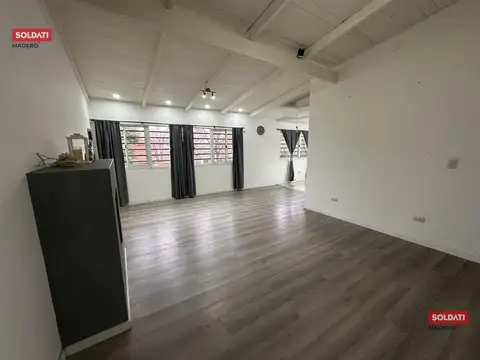 Casa 5 ambientes con 2 baños