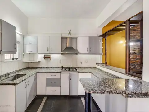 Depto Tipo Casa en Venta 41 años