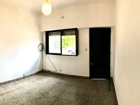 Depto Tipo Casa en Alquiler de 3 ambientes