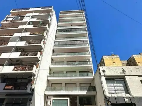 Piso exclusivo de 4 dormitorios con cochera