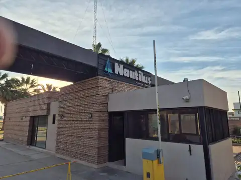Lote de jerarquía en B° Privado Nautilus Gllén MZA