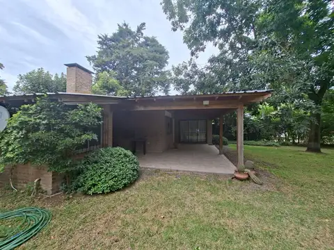 Casa 2 ambientes con 1 baño