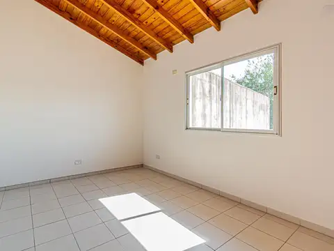 Depto Tipo Casa 3 ambientes con 1 baño