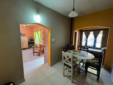Venta Casa De 3 Ambientes En Mar Del Tuyu Calle 53 Entre 6 Y 7