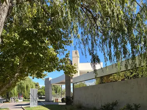 Av. Bandera de los Andes  al 5500 - Barrio Bulevares