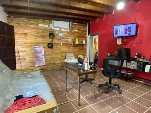 Casa en venta - 3 dormitorios 3 baños - 140mts2 - Moreno