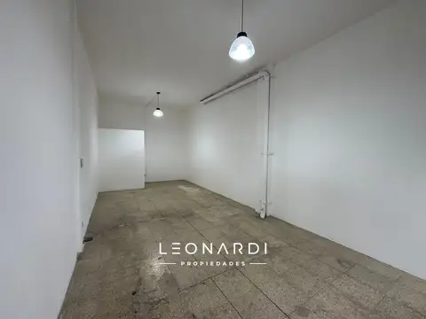 Local en Alquiler en Belen De Escobar, $ 600.000