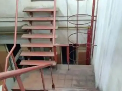 Galpon en Venta 9  mts Frente