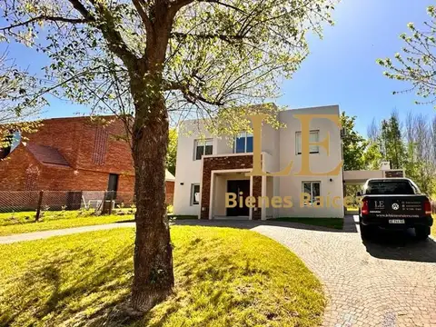 Casa en Venta en Septiembre, USD 310.000