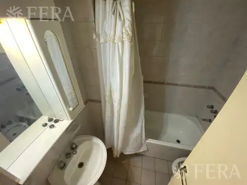 Departamento en Alquiler con 1 cocheras