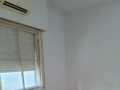 DEPARTAMENTO 2 AMBIENTES- CON BALCÓN- MUY BUEN ESTADO- SUPER LUMINOSO 