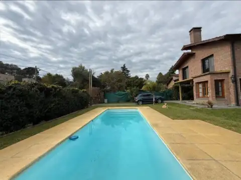 CASA EN ALQUILER PILAR