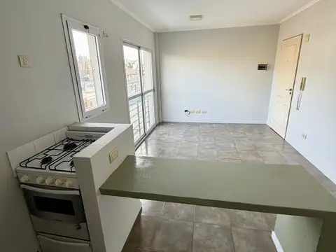 Departamento en Alquiler en Caseros, $ 550.000