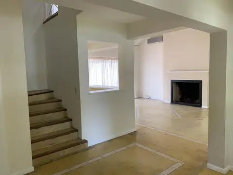 Casa en Venta, 3 suits. Bermudas Barrio Privado Pilar - RETASADA -