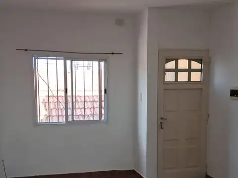 Dpto Monoambiente.apto para 1 sola persona.
