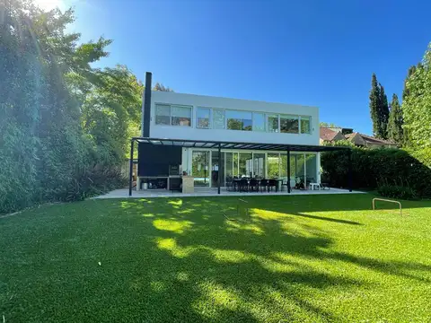 Casa con pileta en La Horqueta San Isidro, Alquiler Enero Febrero