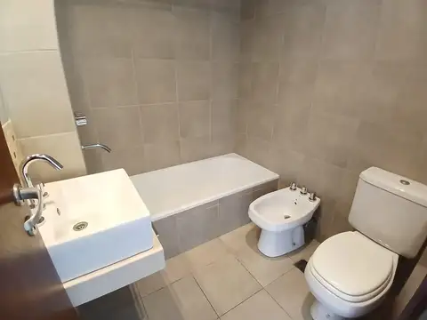 Departamento en Alquiler con 1 cochera