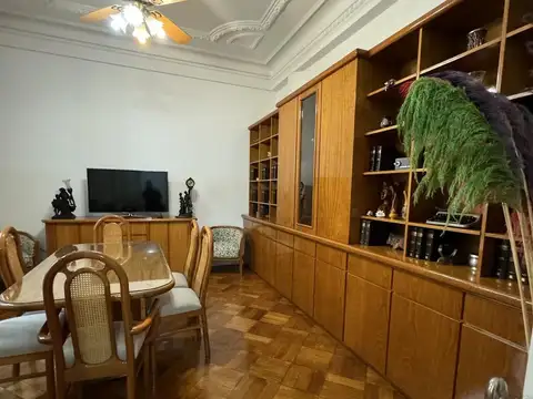 Departamento 7 ambientes con 4 baños