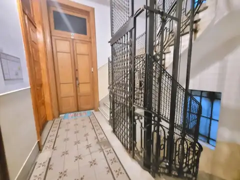 LAVALLE 1200 OFICINA EN VENTA, ZONA TRIBUNALES, BAJAS EXPENS