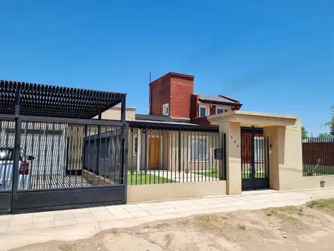 Casa quinta F. Dominguez 135 - B° Inti Hue