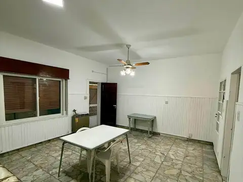 Depto Tipo Casa en Alquiler de 2 dormitorios