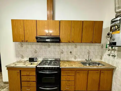 Depto Tipo Casa en Alquiler de 3 ambientes