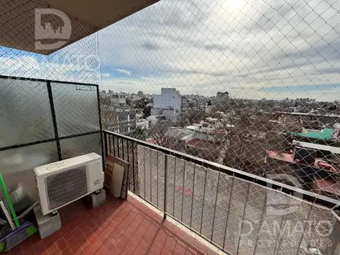 Departamento 4 ambientes con 2 baños