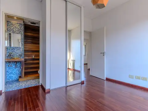 Depto Tipo Casa en Venta de 4 ambientes