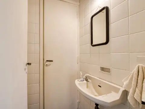 Oficina 2 ambientes con 1 baño