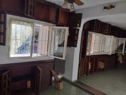 Casa 6 ambientes con 3 baños