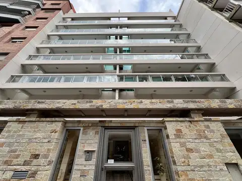 Departamento en dúplex 165 mts con Terraza propia,  jacuzzi  y dos cocheras cubiertas aptas pick up