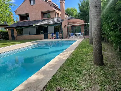 Casa en Venta en La Delfina, Pilar, Zona Norte , Lote Interno
