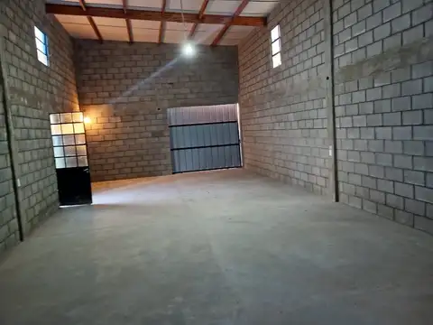 Venta de13000M2 Galpón/ VIVIENDA , Cortaderas