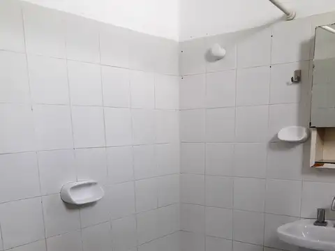 MUY BUEN PRECIO 2 AMBIENTES  - TERRAZA CON PARRILLA