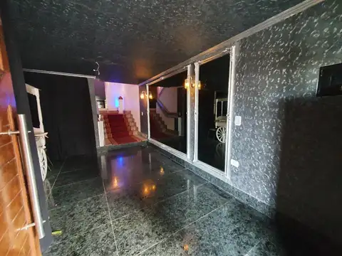 Local en Alquiler en Villa Santa Rita, USD 1.500