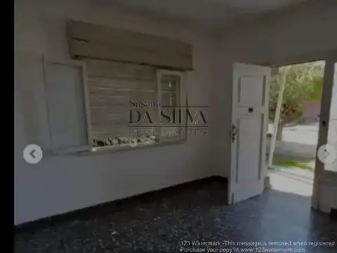 Casa 3 ambientes con 2 baños