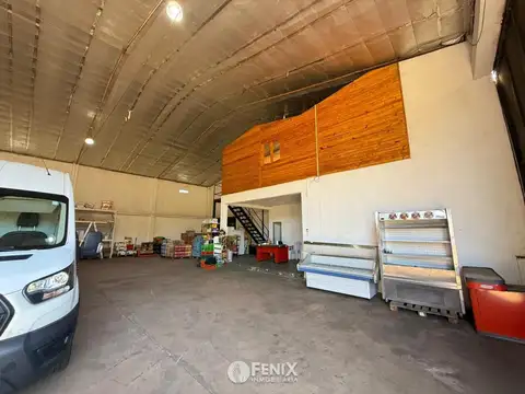Galpon en Venta 45  mts Fondo