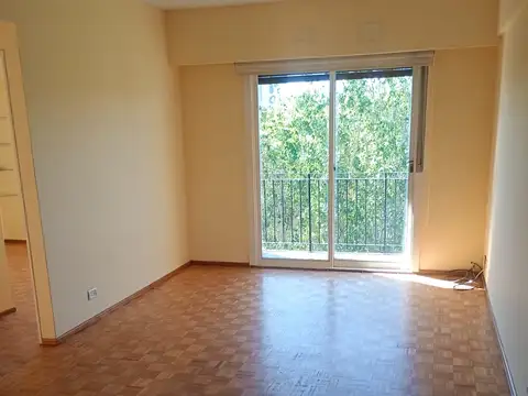 Departamento en Alquiler en Vicente Lopez Vias / Maipu, $ 900.000