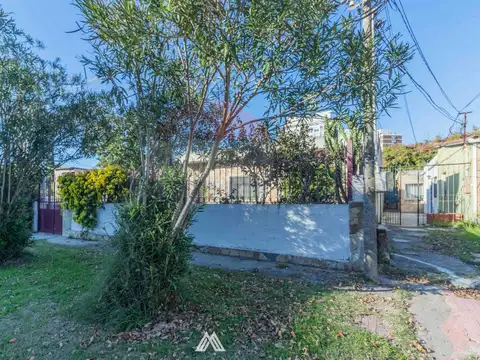 VENTA CASA MÁS APARTAMENTO EN MALVIN