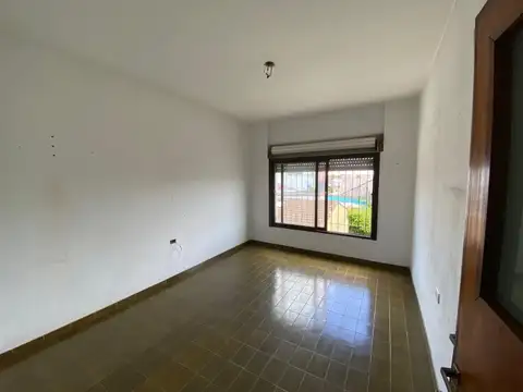 Av. San Martín 3229