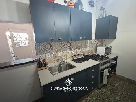 CASA VENTA 3 AMBIENTES LOS CARDALES (Zonificación: residencial / comercial)