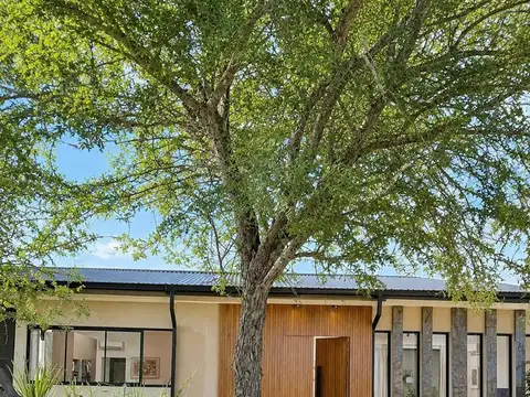 ¡VENTA! Casa en La Pankana - 4 dormitorios ¡Toda en una sola planta!