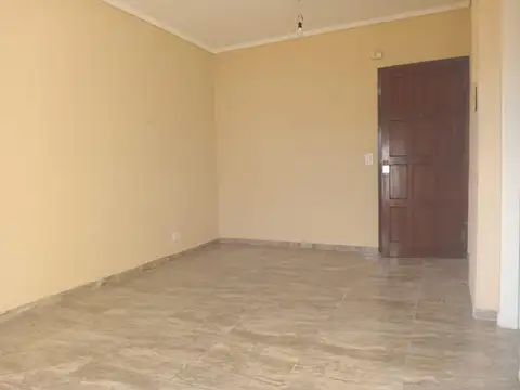 Departamento en Alquiler en Banfield, $ 480.000