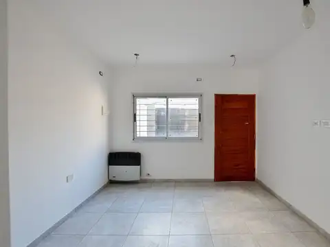 DUPLEX VENTA LA PLATA 2 DORMITORIOS COCHERA