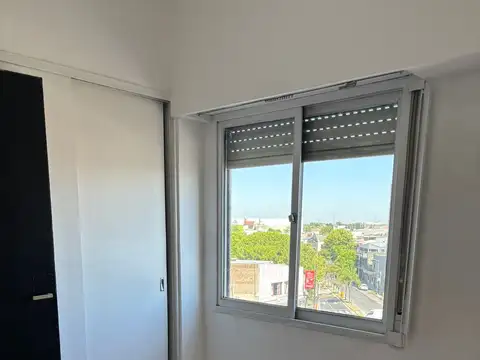 Departamento en Alquiler en Piñeyro, $ 450.000