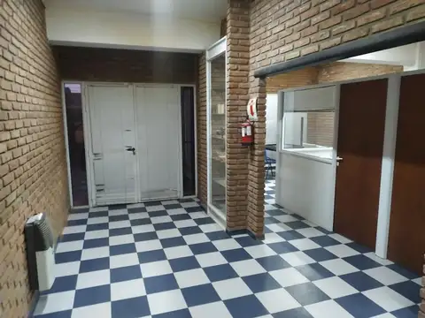 Venta Galpón y oficina