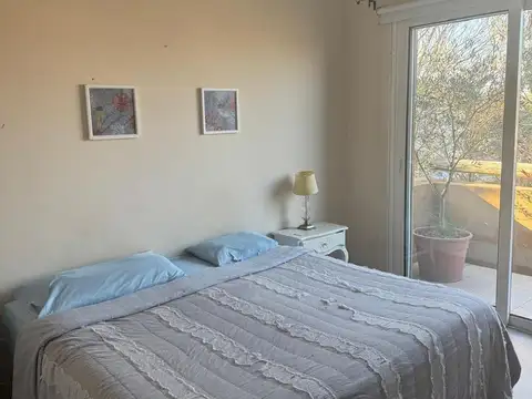Casa en Venta con 6 cocheras