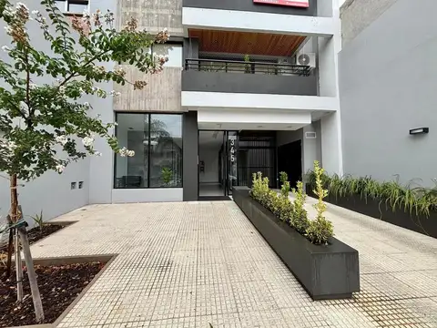 Departamento de tres ambientes piso entero - Venta con renta activa