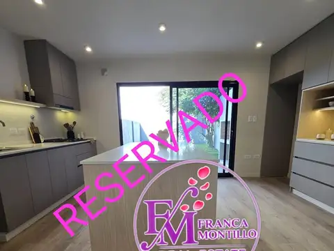 EXCELENTE PH DÚPLEX DE 4 AMBIENTES CON 2 COCHERAS, JARDÍN Y